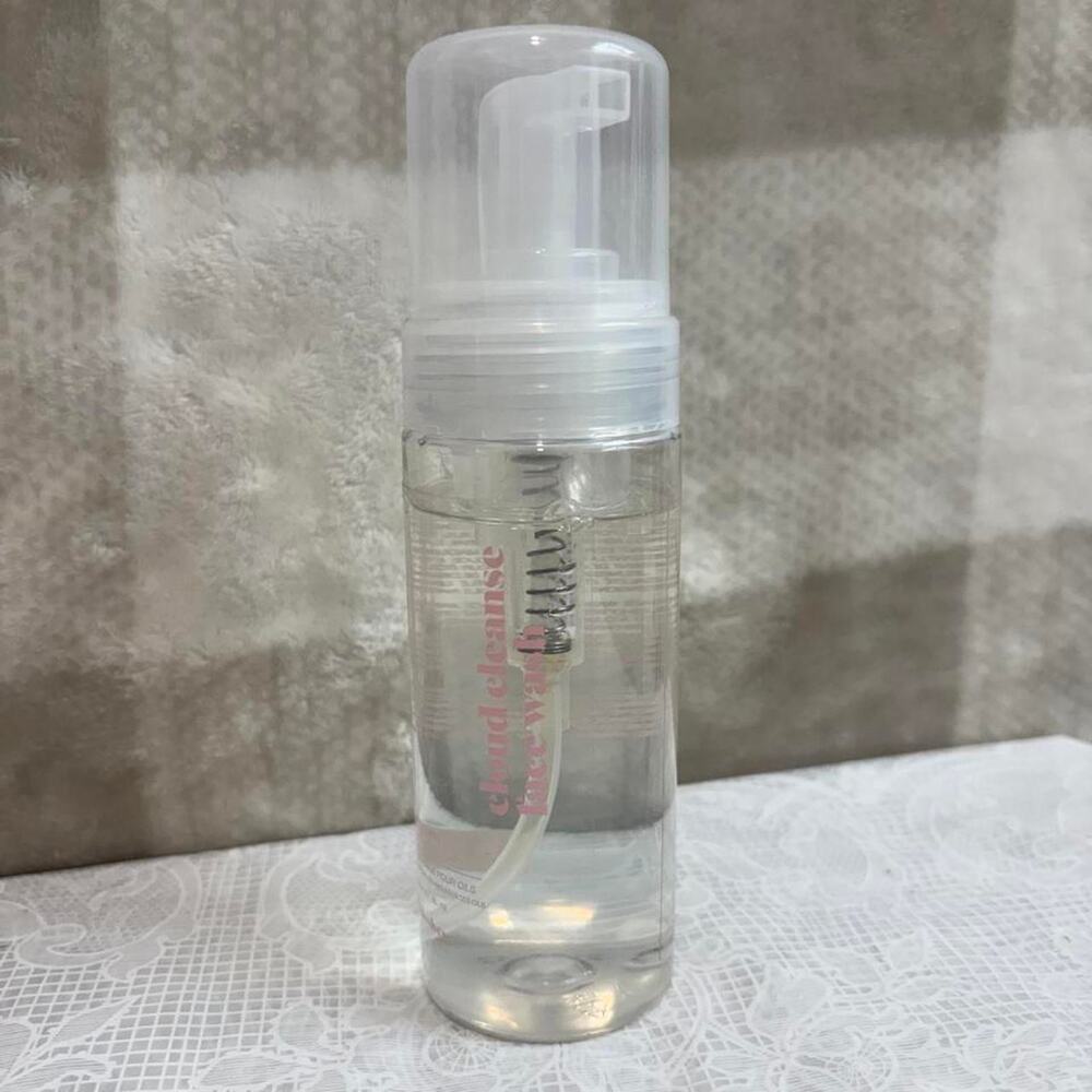 Cloud cleanse foaming cleanser cleanser